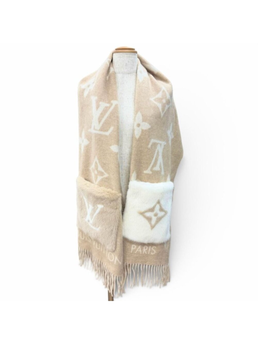 Louis Vuitton Echarpe Cold Reykjavik Cashmere Mink Scarf Beige - Picture 4 of 9